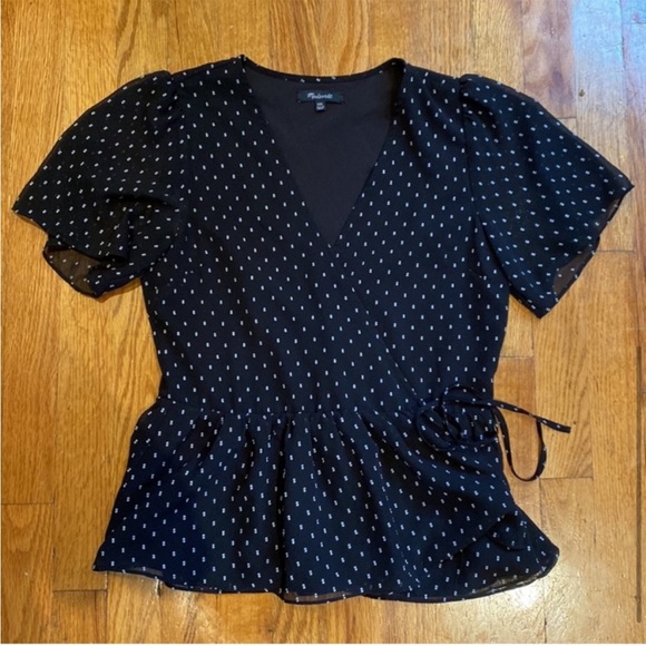 Madewell Flutter Sleeve Peplum Dotted Top - Picture 4 of 6
